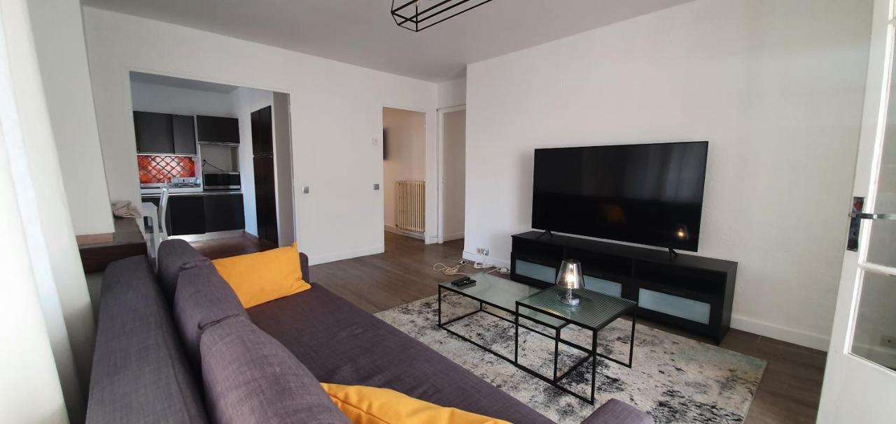 Appartement Entier Au Dessus De Villa, Climatisation Reversible Poele A Bois Tres Chaleureux , Wi Fi Parking Privee Gratuit Situation 500 M, Plage Et Centre Ville Sanary-sur-Mer Kültér fotó