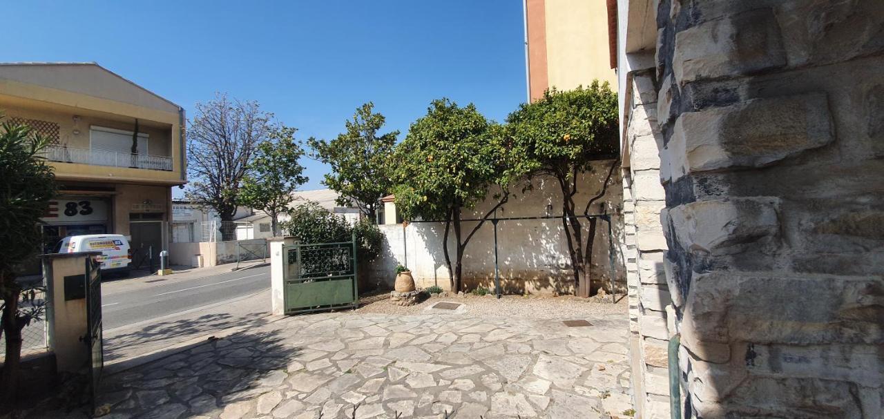 Appartement Entier Au Dessus De Villa, Climatisation Reversible Poele A Bois Tres Chaleureux , Wi Fi Parking Privee Gratuit Situation 500 M, Plage Et Centre Ville Sanary-sur-Mer Kültér fotó
