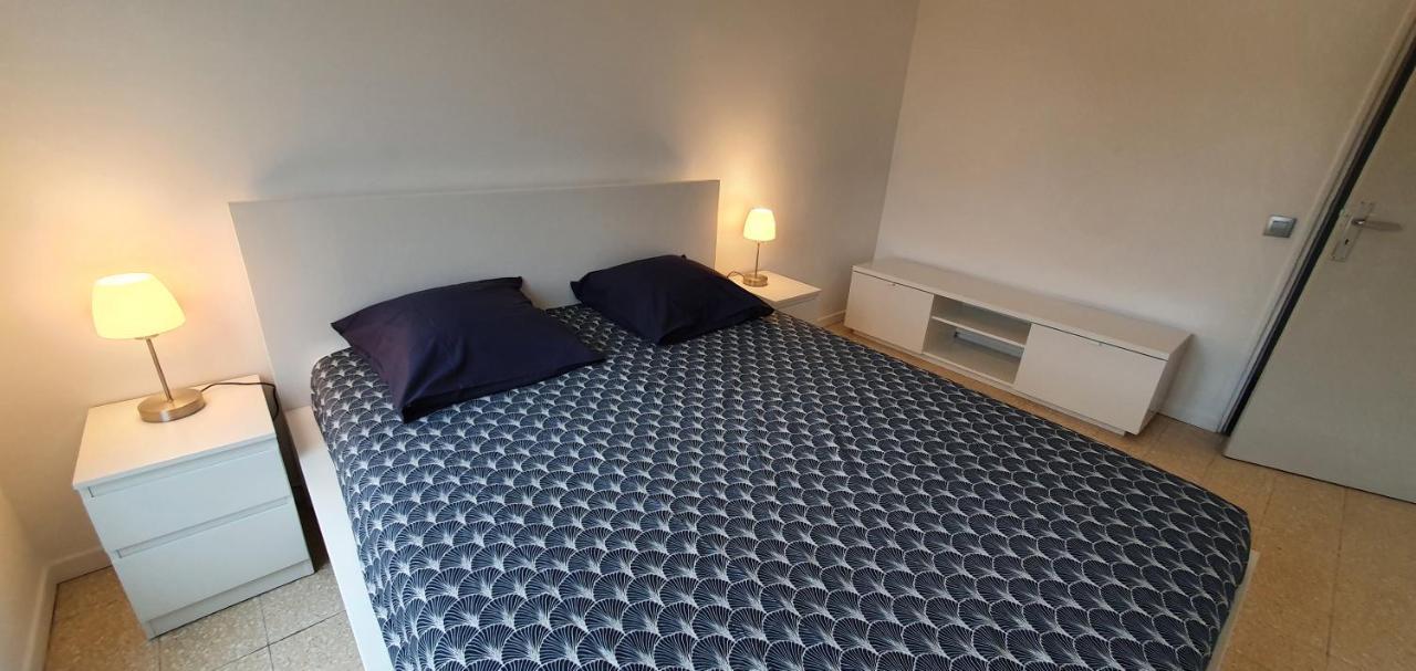 Appartement Entier Au Dessus De Villa, Climatisation Reversible Poele A Bois Tres Chaleureux , Wi Fi Parking Privee Gratuit Situation 500 M, Plage Et Centre Ville Sanary-sur-Mer Kültér fotó